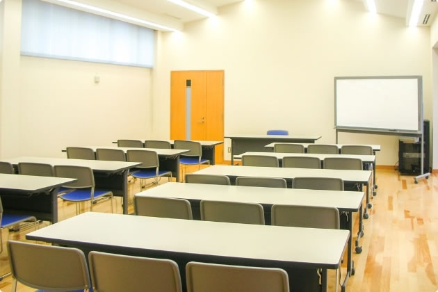 写真：研修室（会議室）